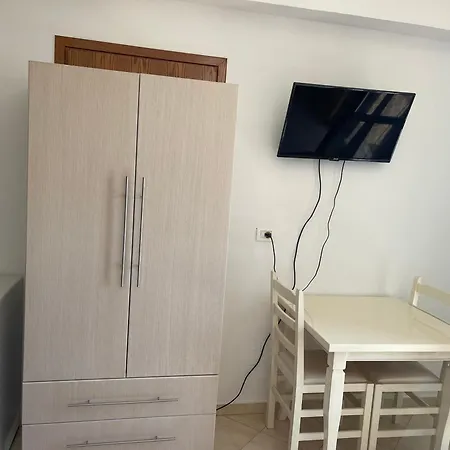 Jonny's Ksamil